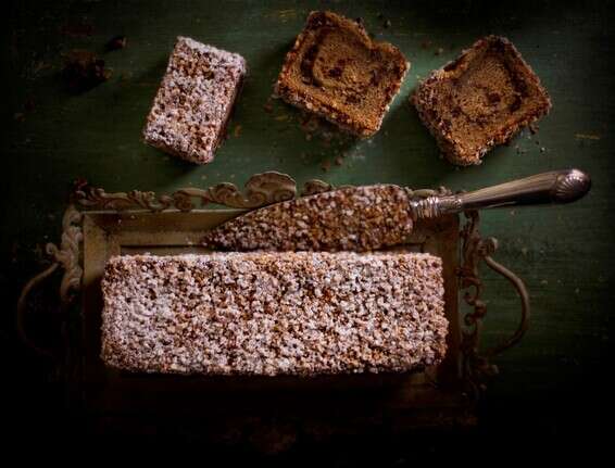 עוגה בחושה אספרסו של ערן שוורצברד // צילום: שירן כרמל